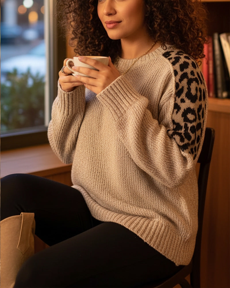Pullover afslappet rund hals med leopardprint og patchwork