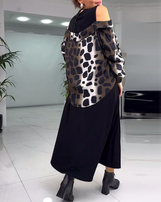 Afslappet kjole med leopardprint og bare skuldre