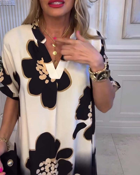 Kjole med stående krave og tryk