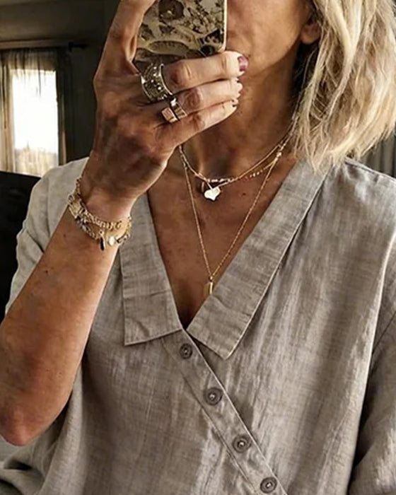 Bluse Med Asymmetrisk Diagonal Knaplukning Og Krave
