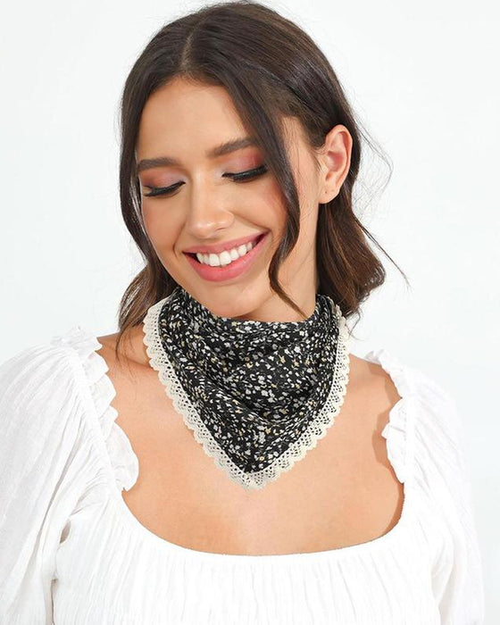 Lille Blomstret Trekanttørklæde