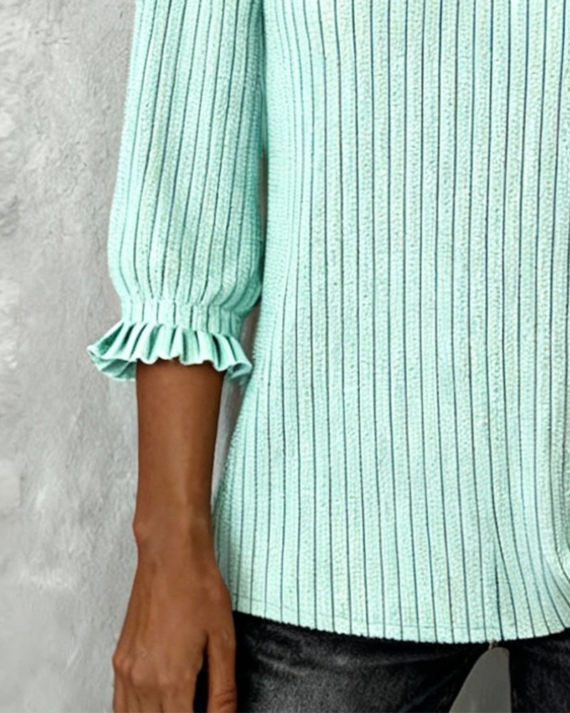 Bluse I Enfarvet Patchwork Med V-Halsudskæring