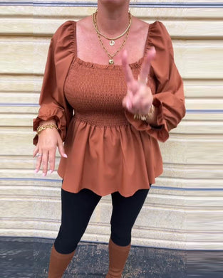 Bluse Med Firkantet Krage Og Puffede Ærmer