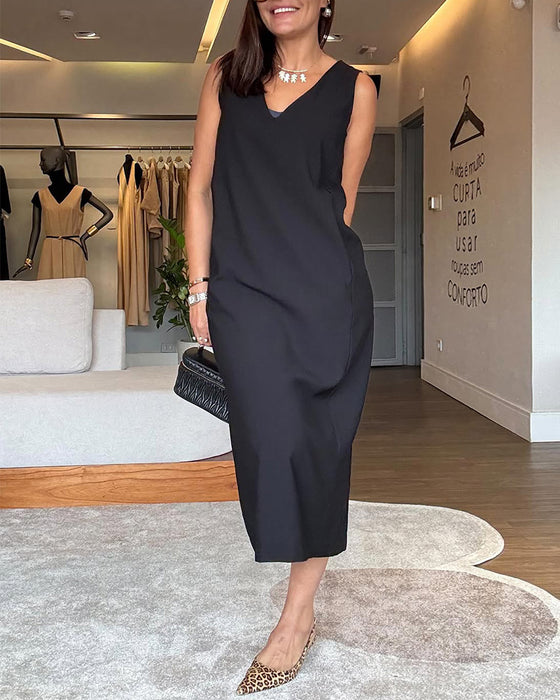 Kjole afslappet v-hals ærmeløs ensfarvet split