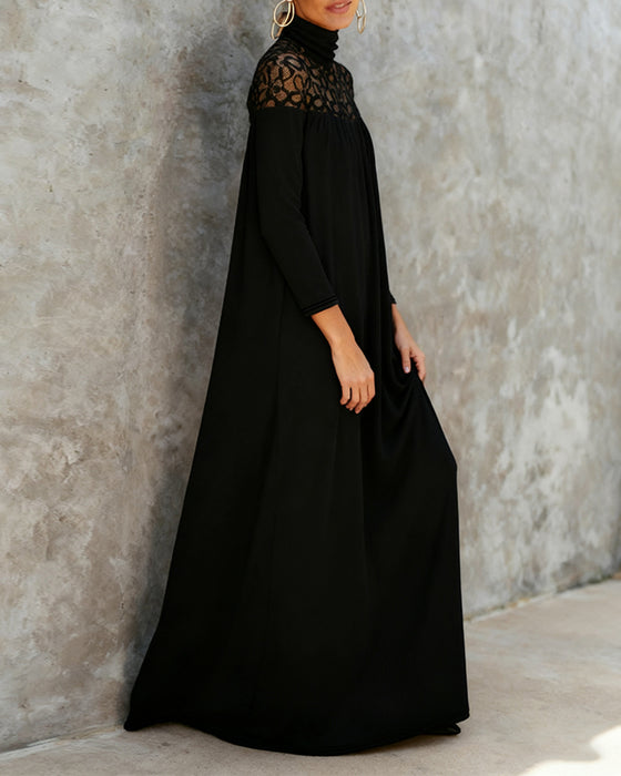 Elegant Kjole Med Høj Hals Af Mesh Og Patchwork