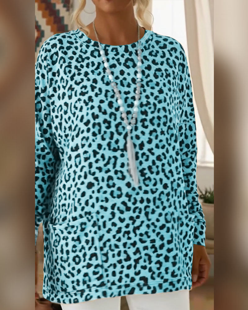 Topp Med Leopardtryk Og Rund Hals