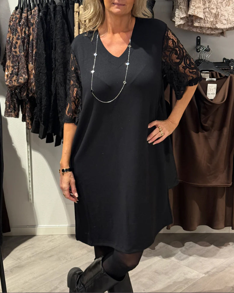 Kjole Stilfuld V-hals Kjole Med Blonderærmer