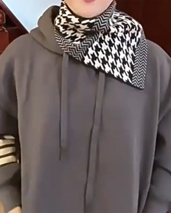 Stilfuldt alsidigt trekanttørklæde