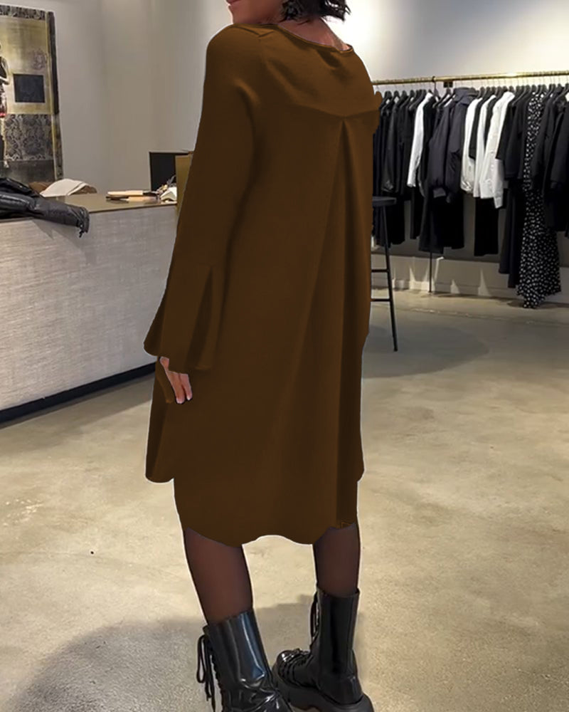 Kjole Ensfarvet Klokkeærme Rynket