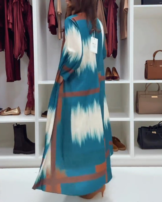 Moderne Trykt Kjole Med Rund Halsudskæring Og Lange Ærmer