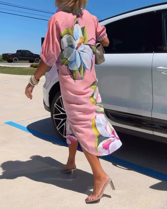 Kjole i løs pasform med stort blomstermotiv