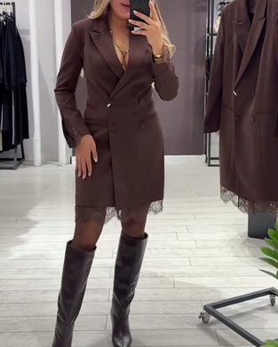 Kjole Med V-Hals Og Indslag Til Arbejde