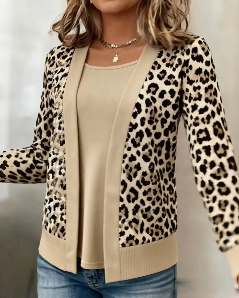 Topp Med Falsk To-Dels Look Og Leopardtryk