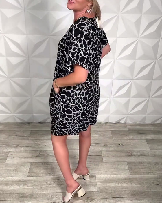 Kjole afslappet med print og rund hals