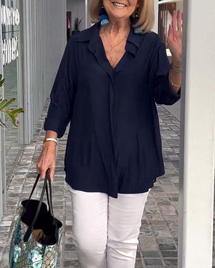 Mørkeblå bluse i løs pasform