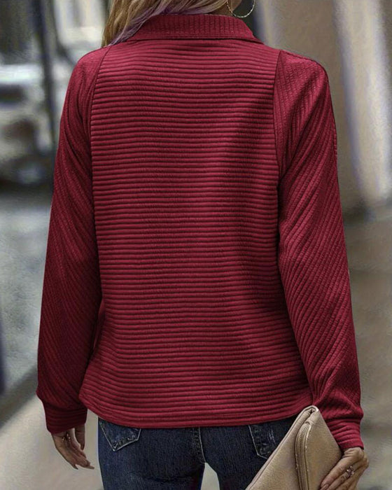 Hudde Med Enkel Farve Og Zip-up Design