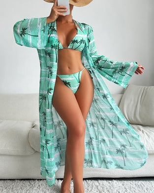 Tredelt bikinisæt med palmetræer