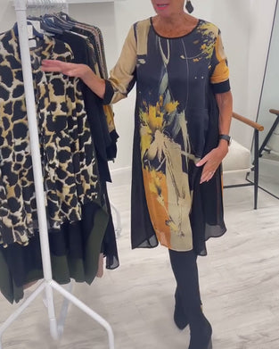 Kjole Med Rund Halsudskæring Og Retro Tryk