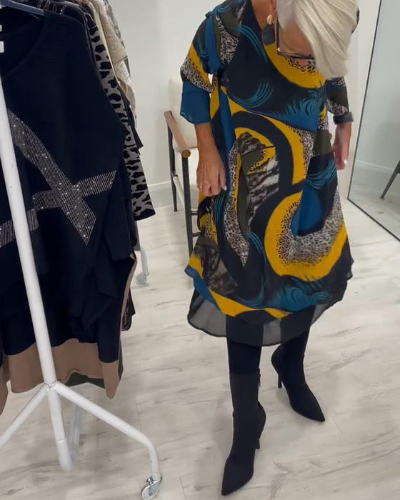 Elegant Trykt Kjole Med Rund Halsudskæring