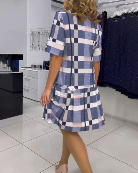 Rundhalset ternet kjole