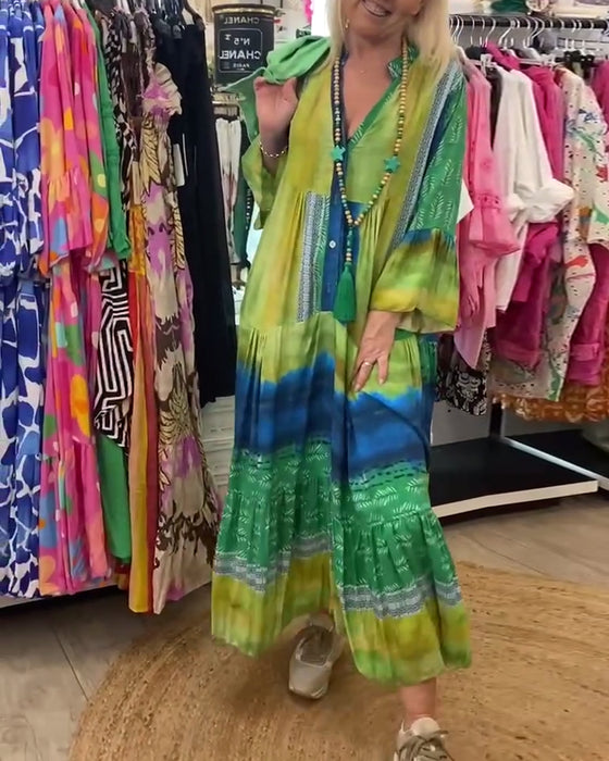 Lang farverig kjole i afslappet pasform med vide ærmer