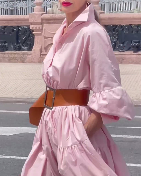 Lyserød maxikjole med flæser og skjortekrave