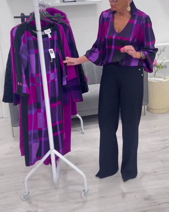 Ternet bluse med V-hals