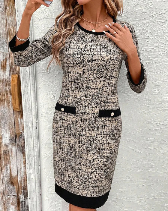 Kjole afslappet rund hals smal knælang