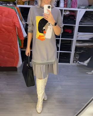 Shift kjole med lange ærmer og portræt