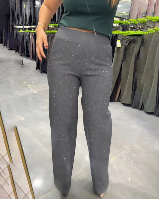 Stilfuld Og Afslappet Vid Buks