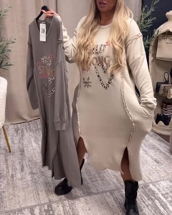 Løs kjole med print og lange ærmer