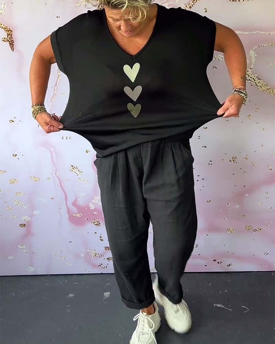 V-halset T-shirt med hjerter