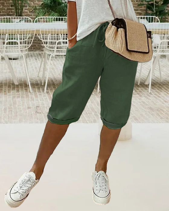 Ensfarvet behagelige bermudashorts med snøre
