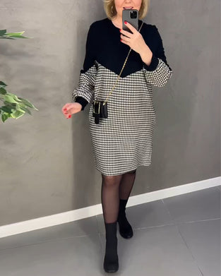 Smart halvvejs ternet kjole