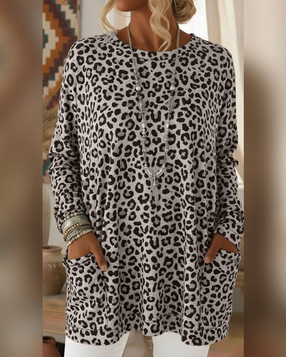 Topp Med Leopardtryk Og Rund Hals