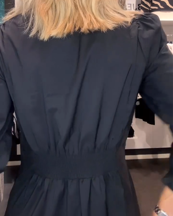 A-Formet Kjole Med Puffærmer Og Markeret Talje