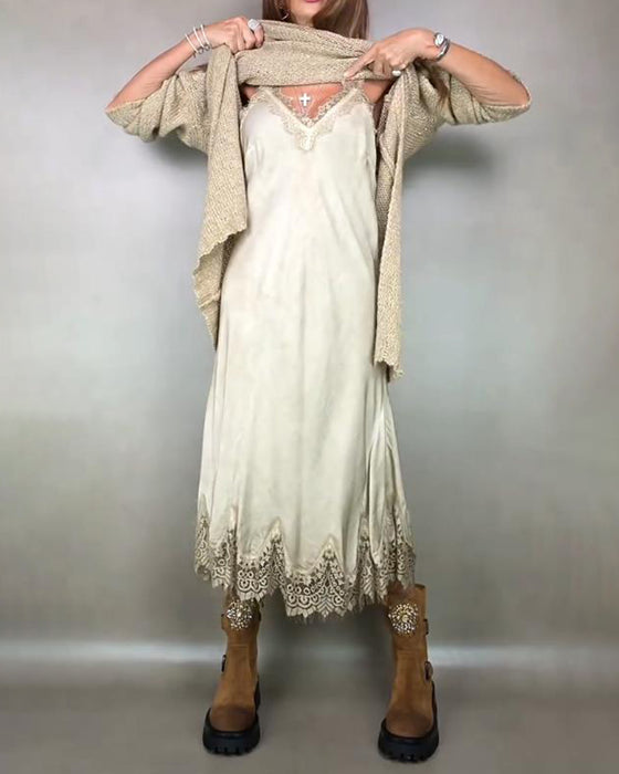 To - Delers Sæt Med Strikket Kjole Og Spids Cami - Kjole