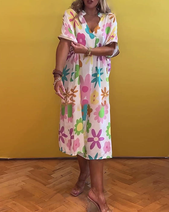 Sød blomsterkjole i løs pasform