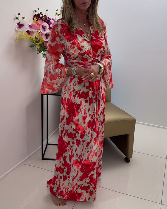 Stilfuld lang kjole med vide ærmer