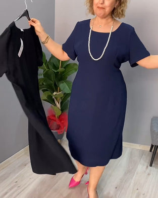 Ensfarvet kortærmet elegant kjole