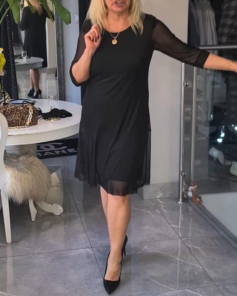 Gennemsigtig Og Moderne Ensfarvet Kjole