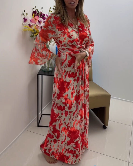 Stilfuld lang kjole med vide ærmer