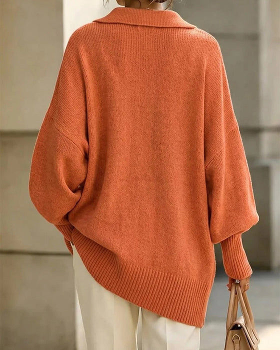 Løs cardigan med revers, V-hals og knapper
