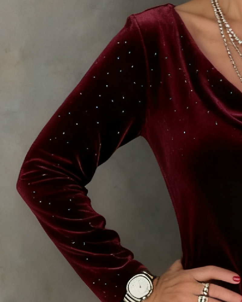 Kjole Med Fin Glitre Og Lige Snit