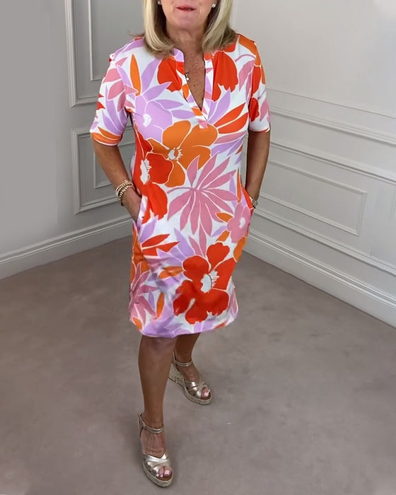 Kortærmet slim fit kjole med print