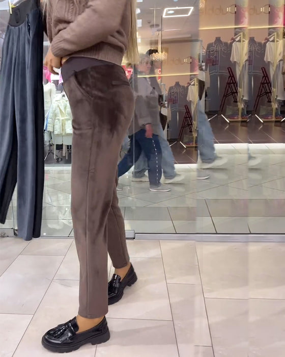 Simple ensfarvede varme og behagelige fløjlsbukser