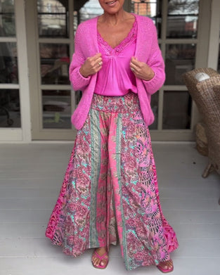 Bredbenede bukser i lagdelt design