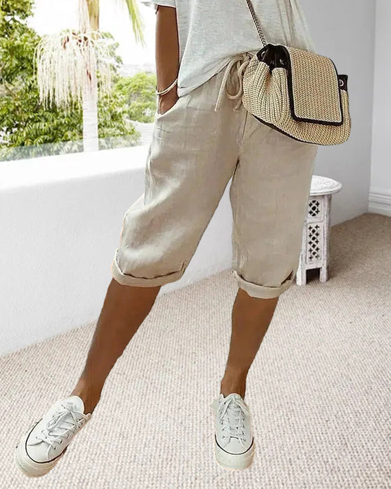 Ensfarvet behagelige bermudashorts med snøre
