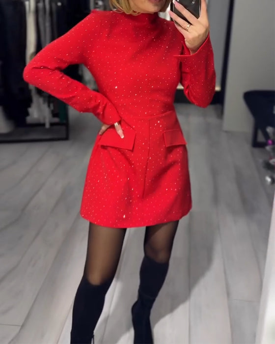 Elegant Kjole Med Diskret Glitre