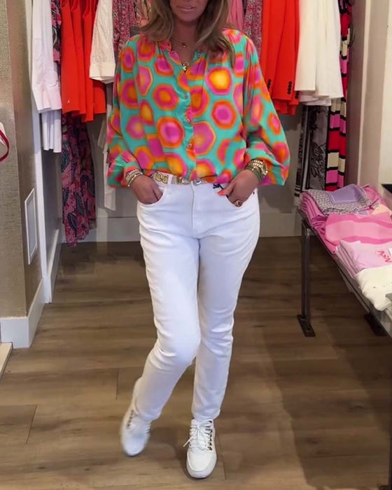 Farverig skjorte med geometrisk print